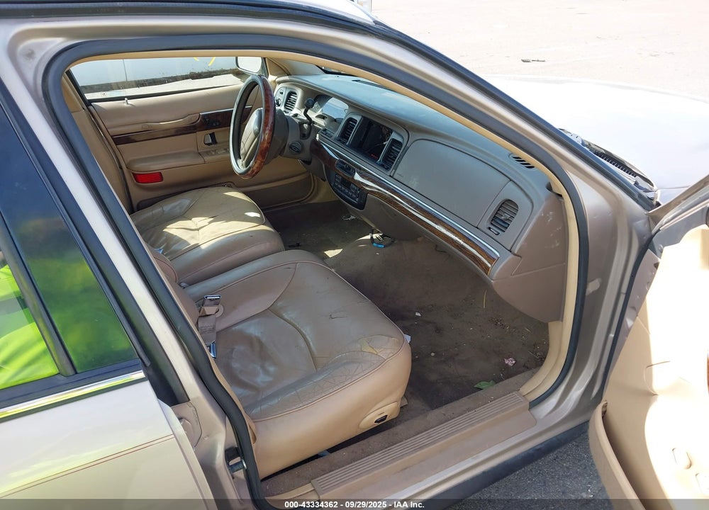 1998 MERCURY GRAND MARQUIS VIN: 2MEFM75W5WX658538
