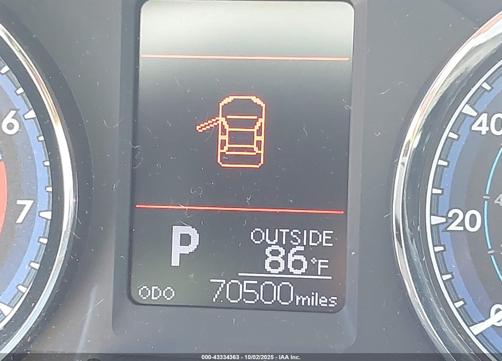 2019 TOYOTA COROLLA LE VIN: 2T1BURHE5KC204156