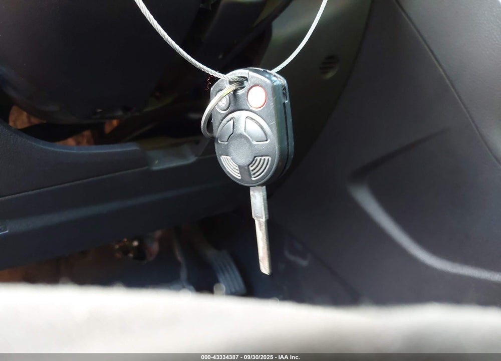 2013 FORD FOCUS VIN: 1FADP3F27DL319185