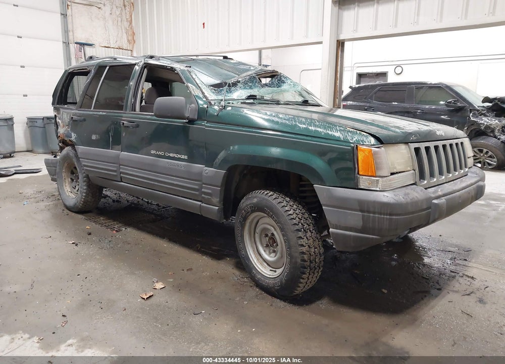 1996 JEEP GRAND CHEROKEE LAREDO VIN: 1J4GZ58S3TC174147