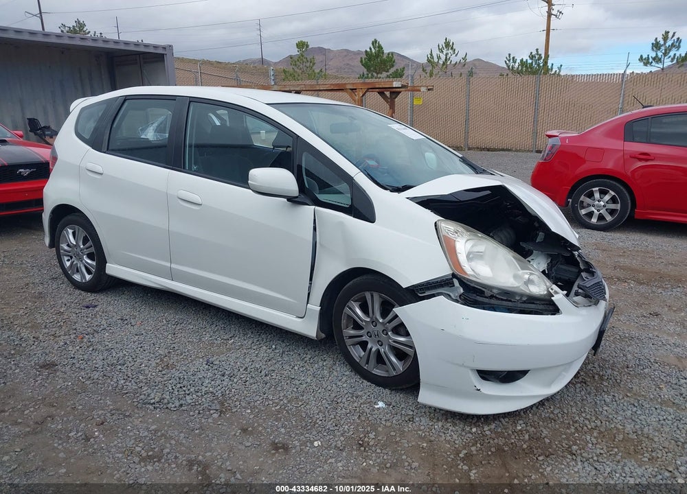 2009 HONDA FIT VIN: JHMGE88499S068268