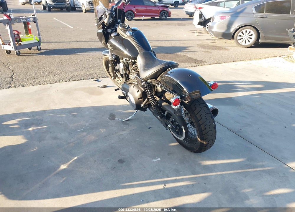 2015 HARLEY-DAVIDSON FXDBP DYNA STREET BOB VIN: 1HD1VAM32FC312181