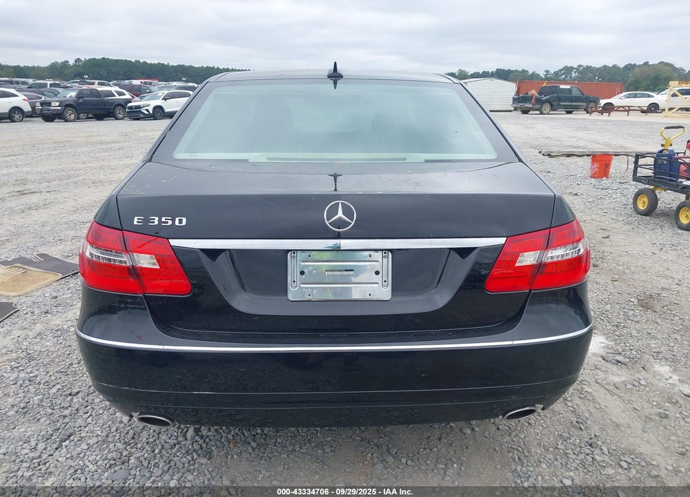 2011 MERCEDES-BENZ E-CLASS VIN: WDDHF5GBXBA395555
