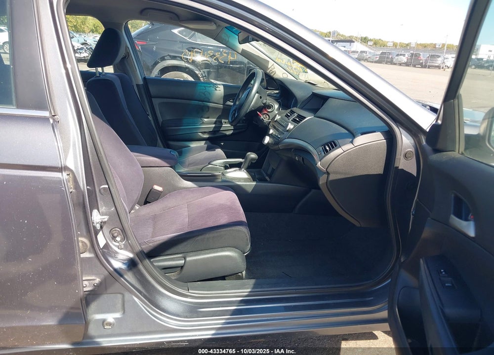 2011 HONDA ACCORD 2.4 LX-P VIN: 1HGCP2F4XBA063409
