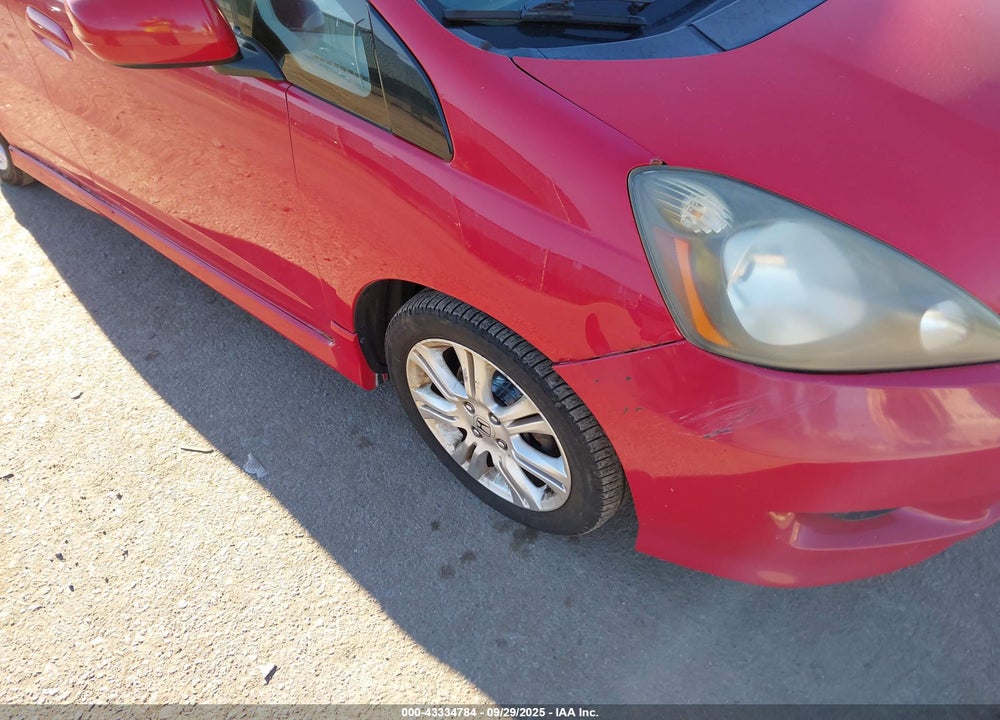 2010 HONDA FIT VIN: JHMGE8H43AC017332