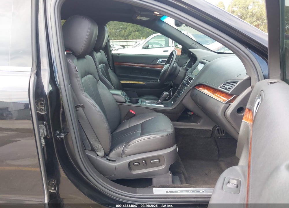 2018 LINCOLN MKT LIVERY VIN: 2LMHJ5NK1JBL02453