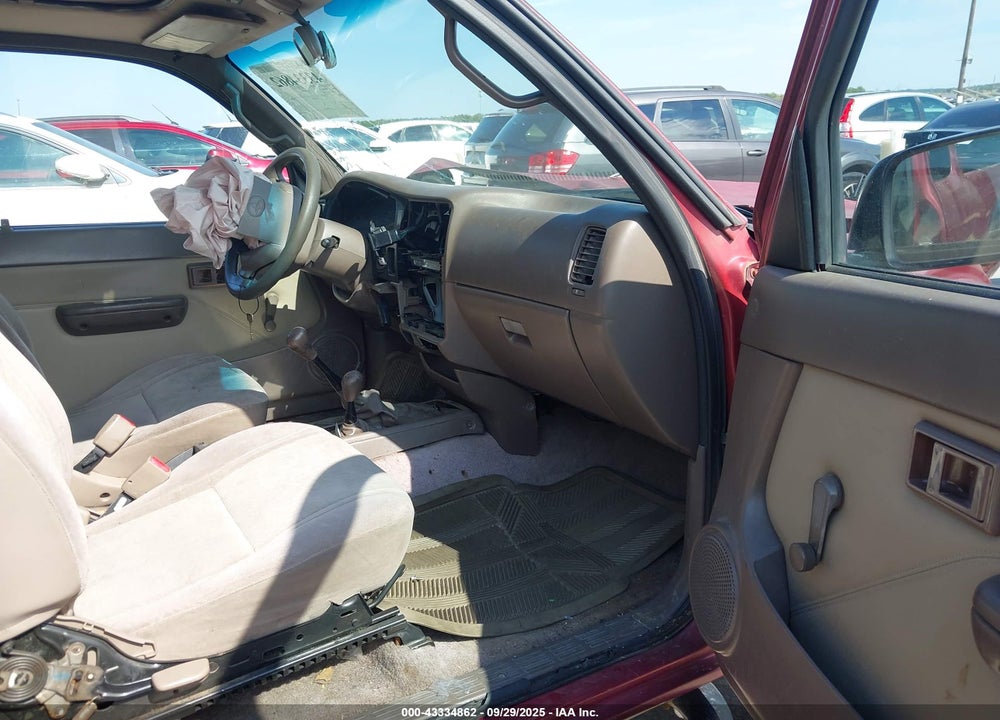 1996 TOYOTA TACOMA XTRACAB VIN: 4TAWN72N6TZ119647