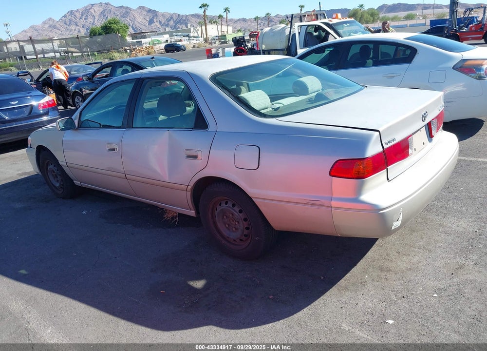 2001 TOYOTA CAMRY CE VIN: 4T1BG22K71U118065