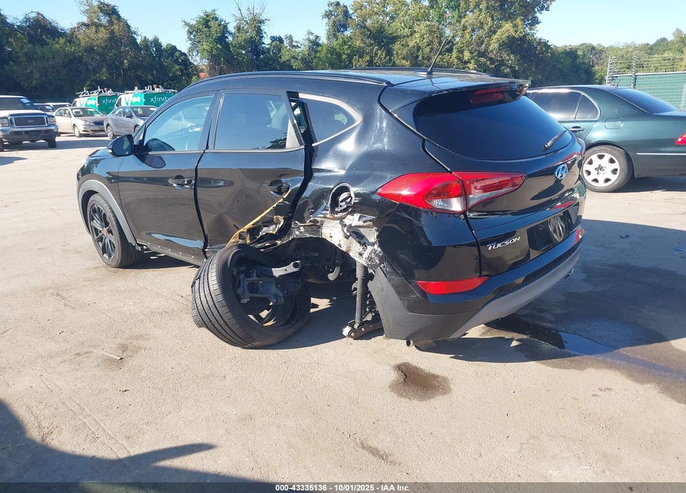 2017 HYUNDAI TUCSON NIGHT VIN: KM8J33A22HU432912