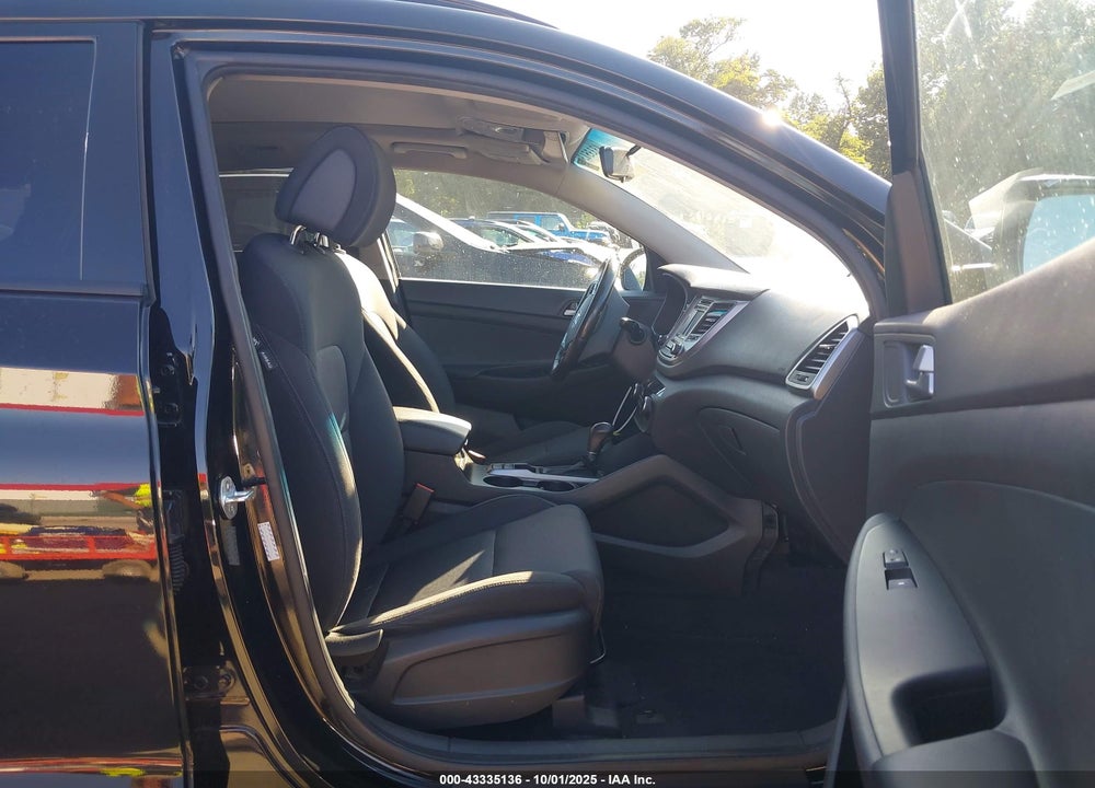 2017 HYUNDAI TUCSON NIGHT VIN: KM8J33A22HU432912