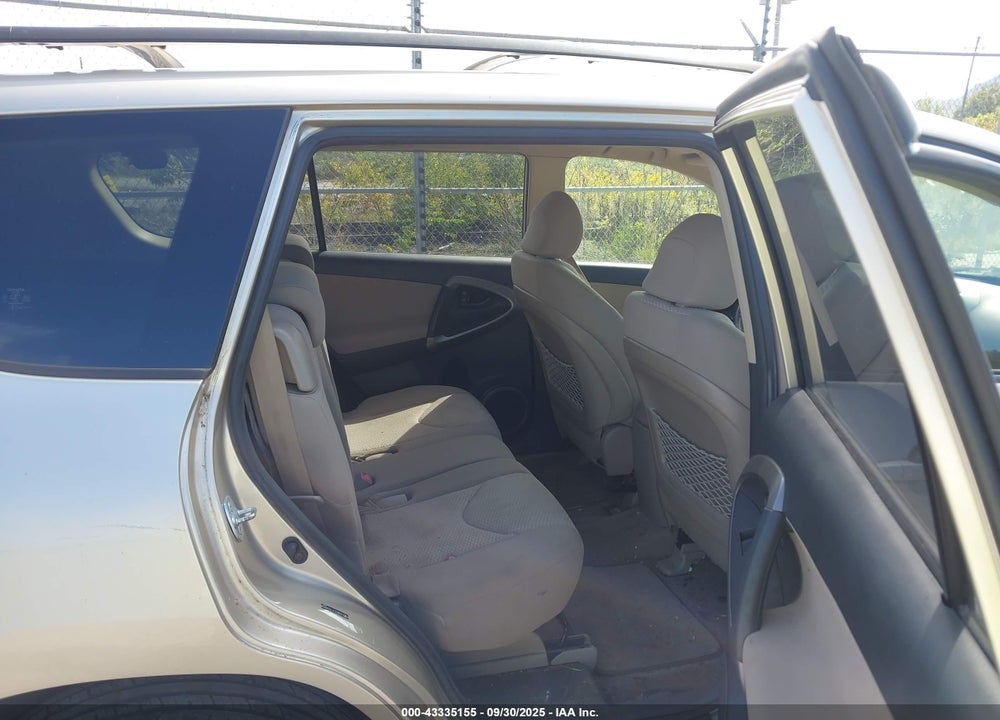 2007 TOYOTA RAV4 LIMITED VIN: JTMBD31V176040958
