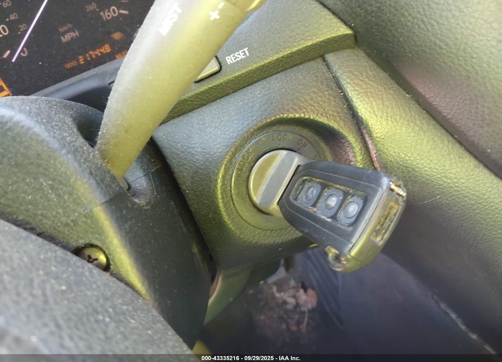 2005 LEXUS LS 430 VIN: JTHBN36F355003233