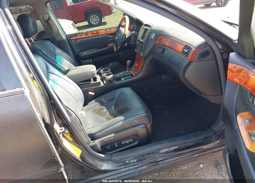 2005 LEXUS LS 430 VIN: JTHBN36F355003233