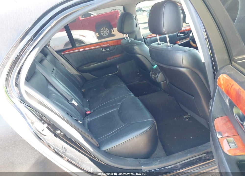 2005 LEXUS LS 430 VIN: JTHBN36F355003233