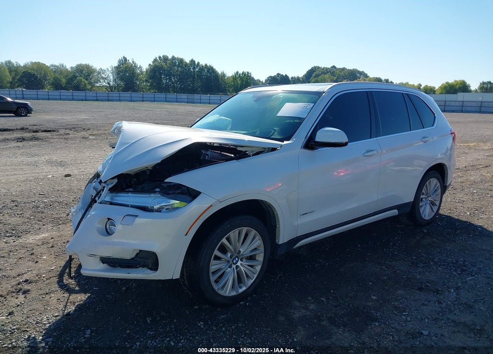2016 BMW X5 VIN: 5UXKR0C56G0U10042