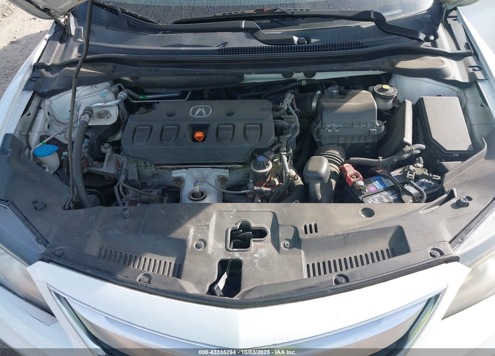 2013 ACURA ILX 2.0L VIN: 19VDE1F55DE402579