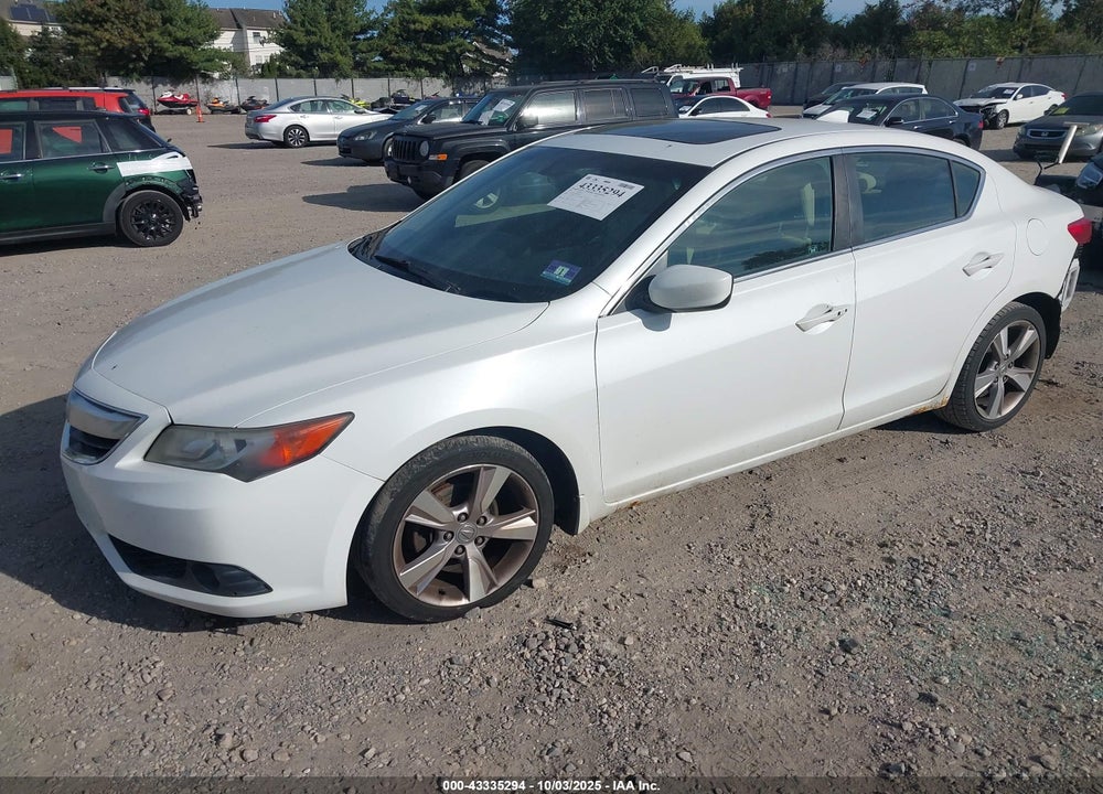 2013 ACURA ILX 2.0L VIN: 19VDE1F55DE402579