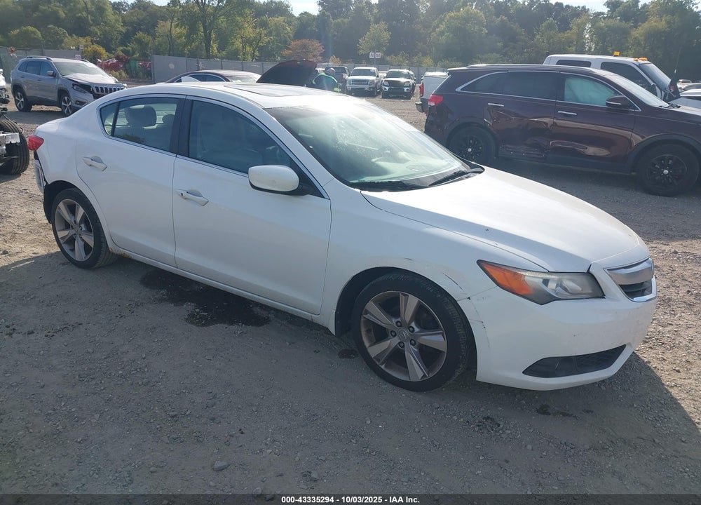 2013 ACURA ILX 2.0L VIN: 19VDE1F55DE402579