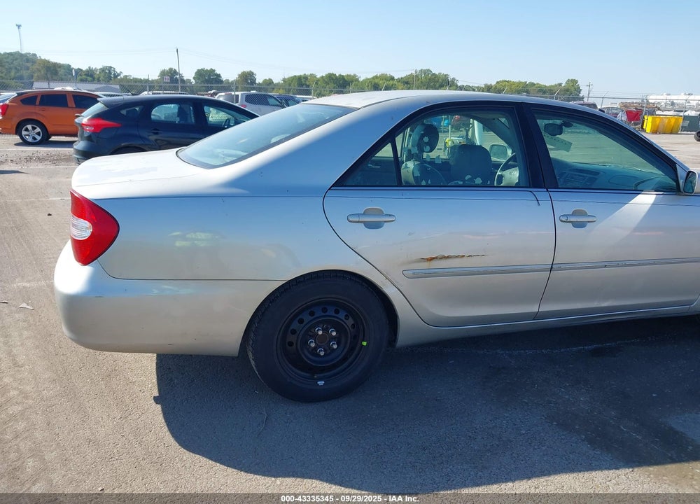 2002 TOYOTA CAMRY XLE V6 VIN: 4T1BF30K62U525405