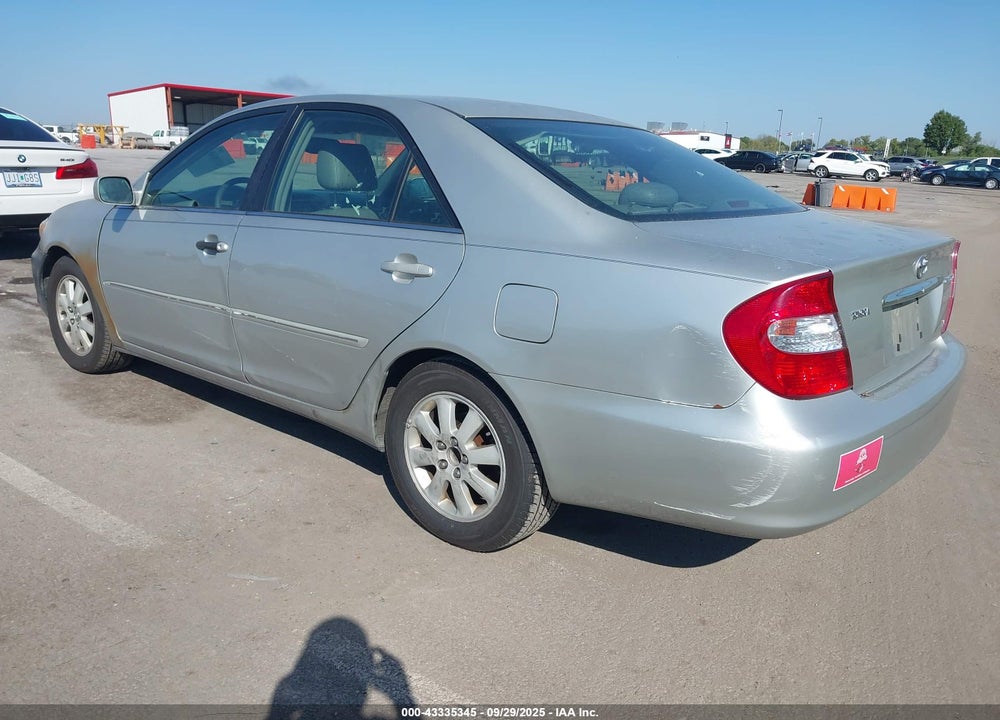2002 TOYOTA CAMRY XLE V6 VIN: 4T1BF30K62U525405