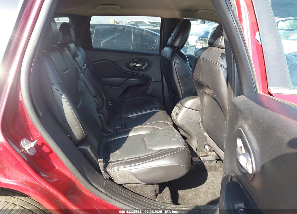2016 JEEP CHEROKEE VIN: 1C4PJLDB7GW164880