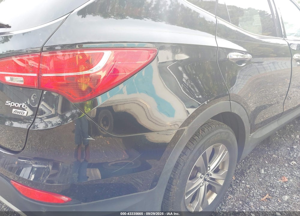 2014 HYUNDAI SANTA FE VIN: 5XYZUDLB1EG142908