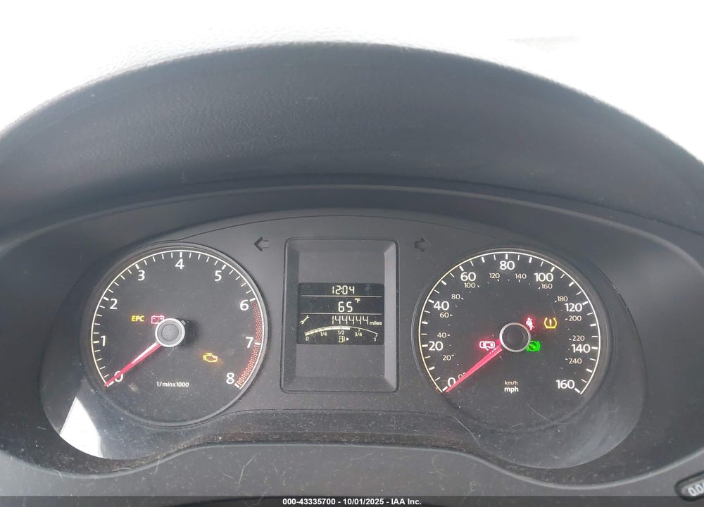 2011 VOLKSWAGEN JETTA VIN: 3VWDZ7AJ3BM325357