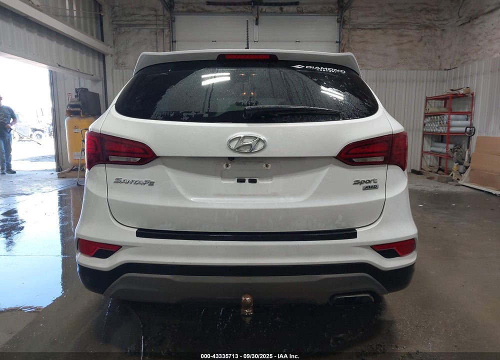 2018 HYUNDAI SANTA FE SPORT 2.4L VIN: 5XYZTDLB1JG555408