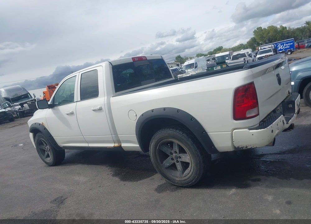 2009 DODGE RAM 1500 VIN: 1D3HV18T39S732852