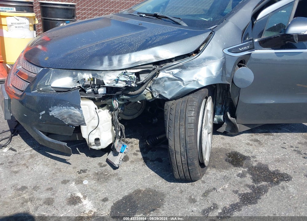 2013 CHEVROLET VOLT VIN: 1G1RE6E48DU132387