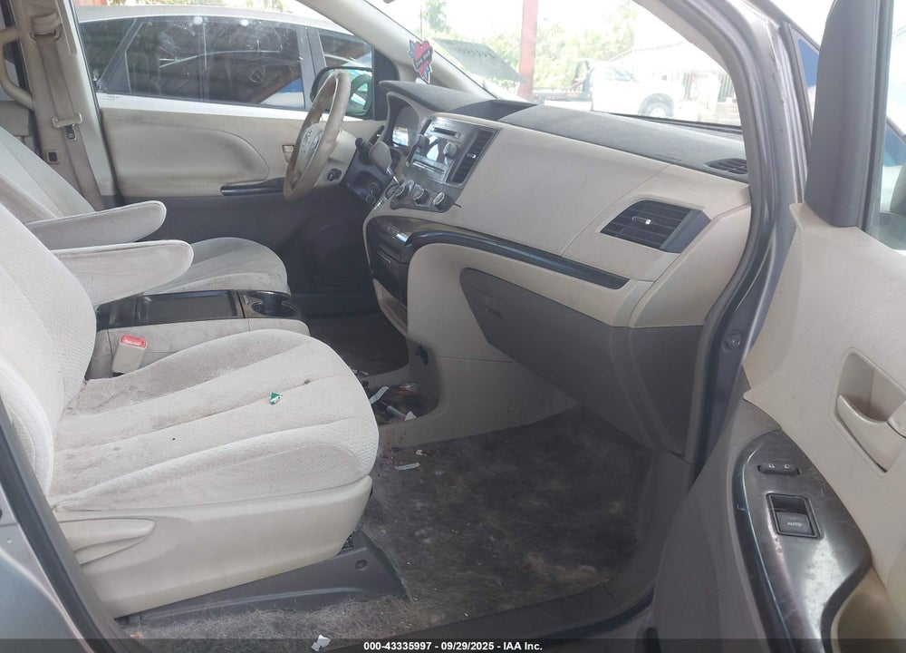 2011 TOYOTA SIENNA LE V6 VIN: 5TDKK3DC5BS159847