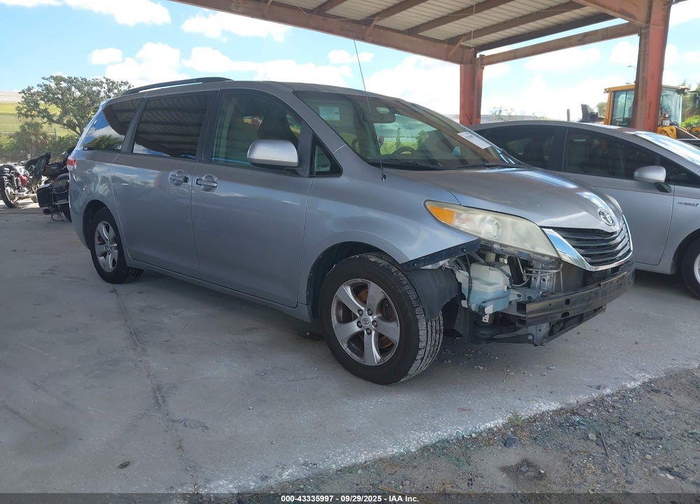 2011 TOYOTA SIENNA LE V6 VIN: 5TDKK3DC5BS159847