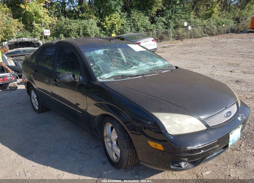 2005 FORD FOCUS ZX4 VIN: 1FAFP38Z85W103106