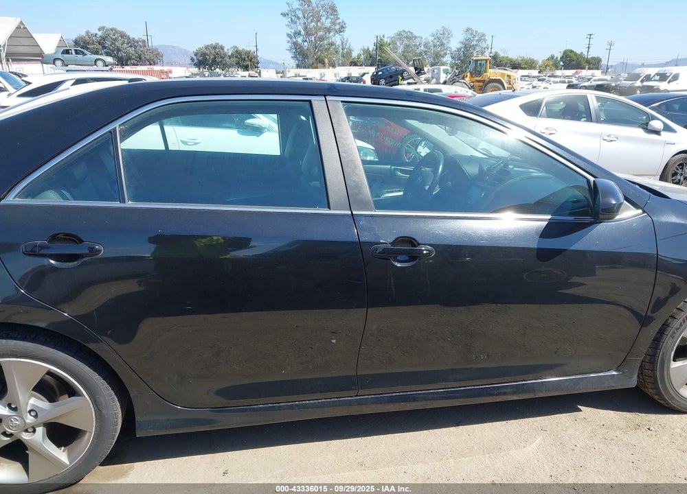 2014 TOYOTA CAMRY SE V6 VIN: 4T1BK1FKXEU545149