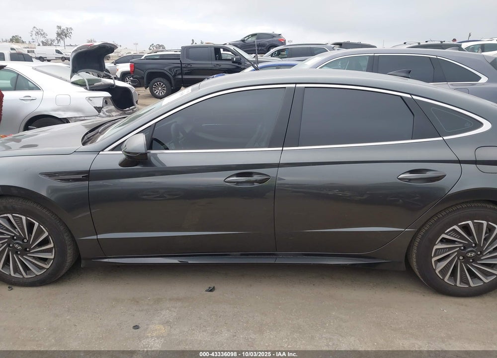 2024 HYUNDAI SONATA HYBRID VIN: KMHL34JJ3RA100437