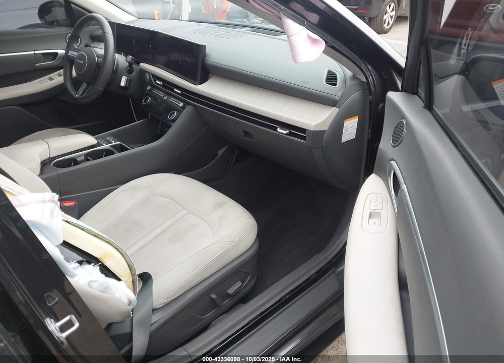 2024 HYUNDAI SONATA HYBRID VIN: KMHL34JJ3RA100437
