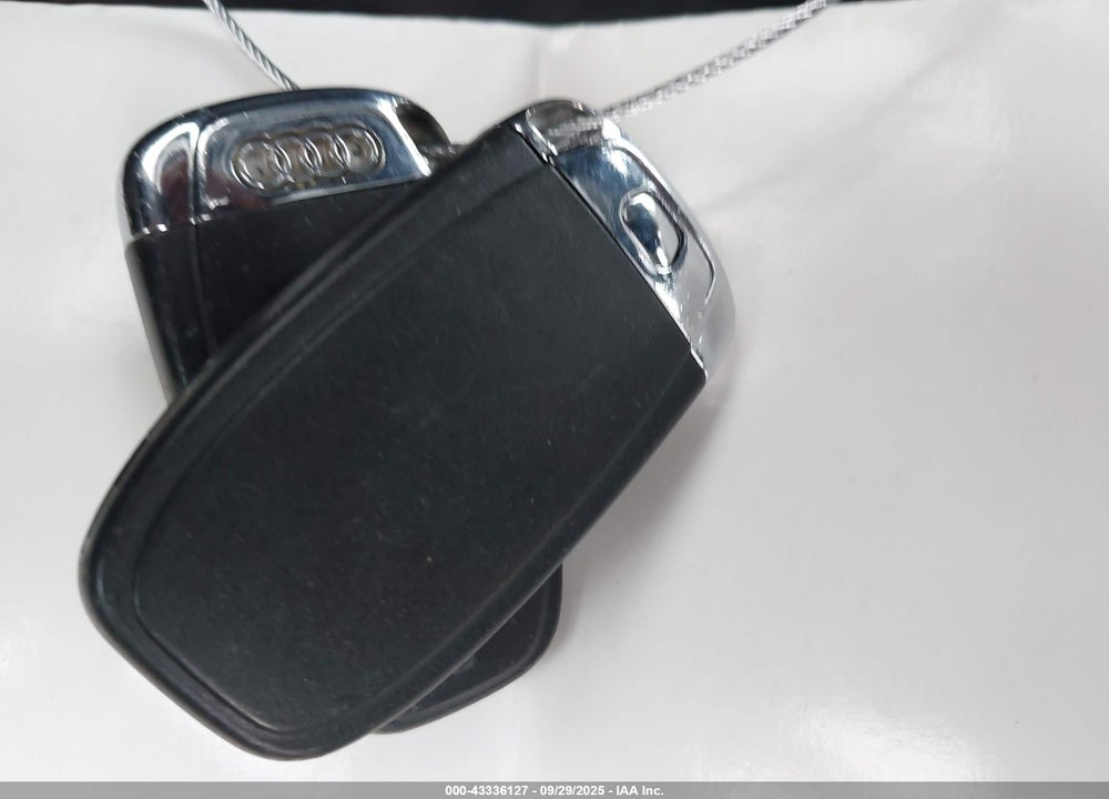 2011 AUDI Q5 2.0T PREMIUM VIN: WA1LFAFP7BA060757