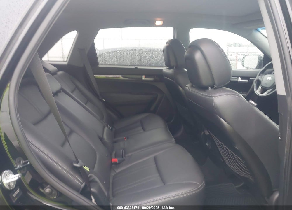 2015 KIA SORENTO VIN: 5XYKU4A77FG636269