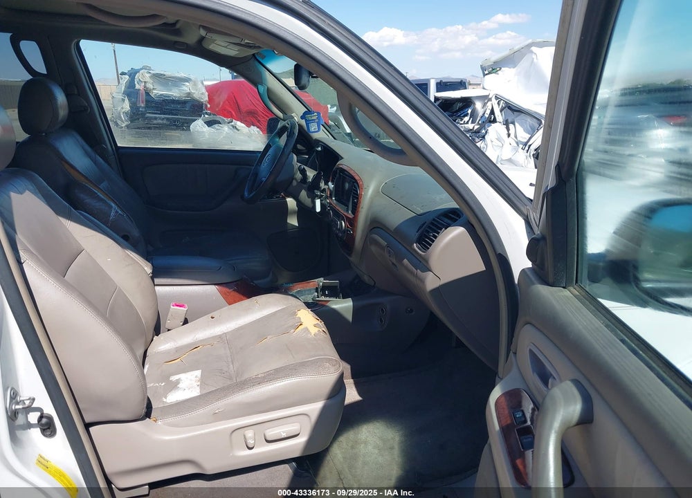 2005 TOYOTA SEQUOIA LIMITED V8 VIN: 5TDZT38AX5S258995