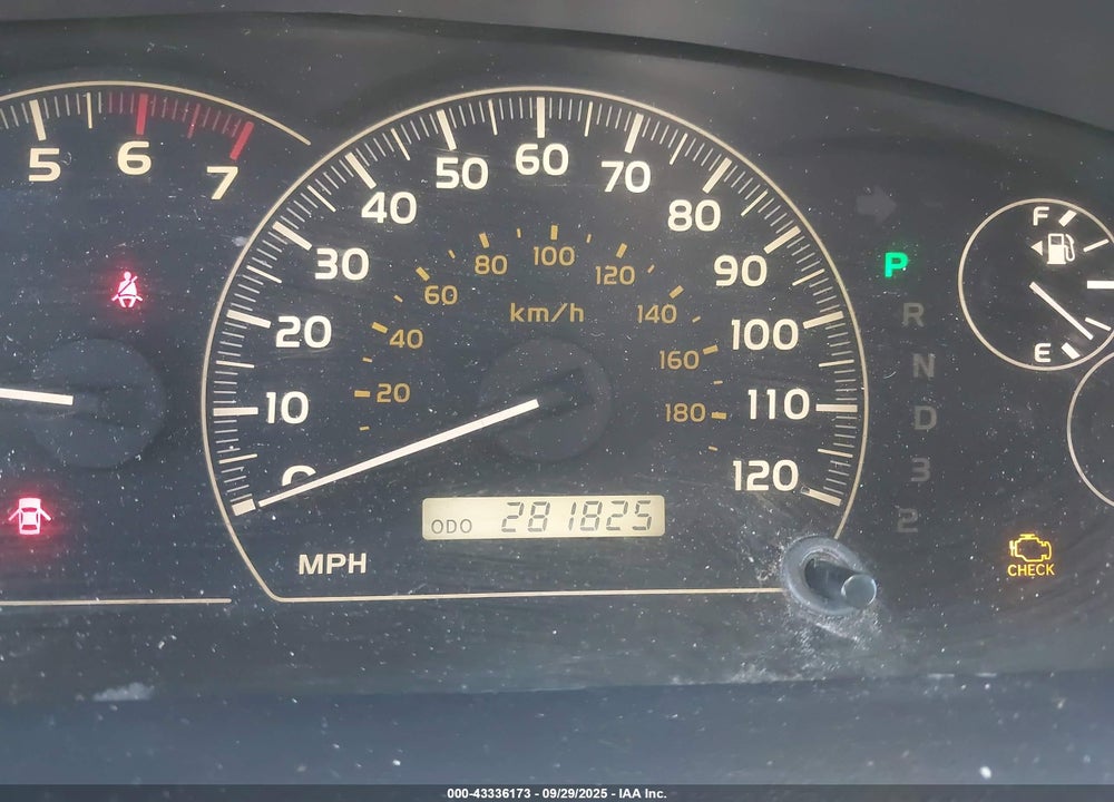 2005 TOYOTA SEQUOIA LIMITED V8 VIN: 5TDZT38AX5S258995