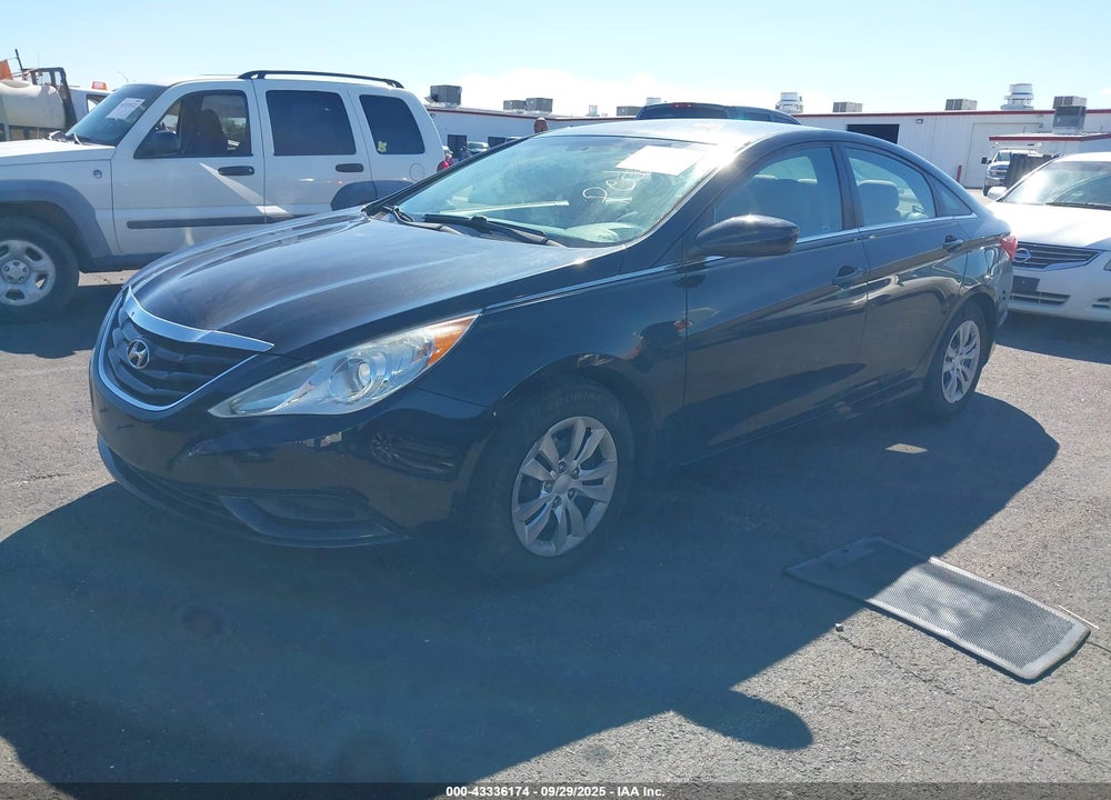 2013 HYUNDAI SONATA VIN: 5NPEB4AC3DH532304