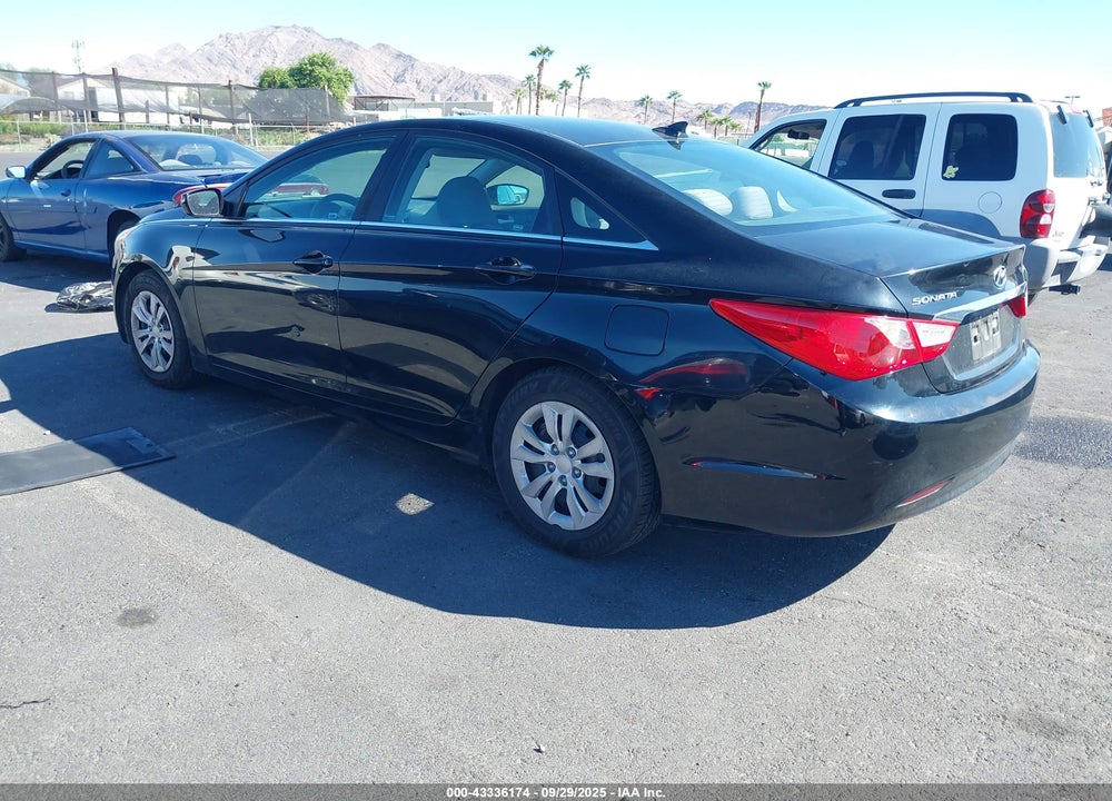 2013 HYUNDAI SONATA VIN: 5NPEB4AC3DH532304