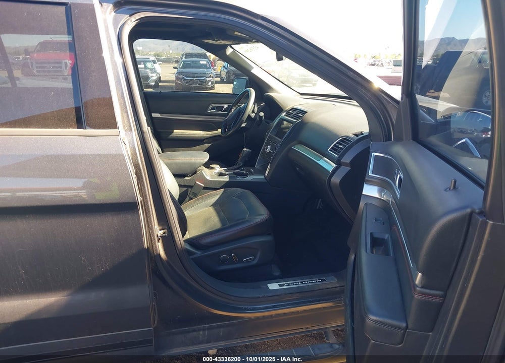 2017 FORD EXPLORER SPORT TRAC VIN: 1FM5K8GT5HGD42329
