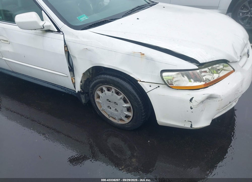2001 HONDA ACCORD 2.3 LX VIN: 1HGCG66591A011719
