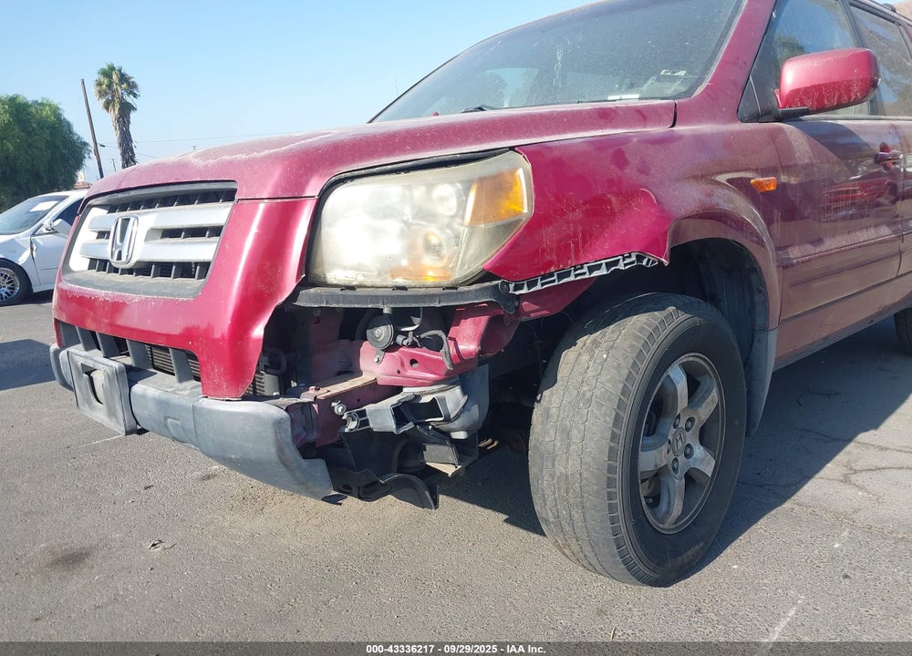 2006 HONDA PILOT EX VIN: 5FNYF284X6B033831