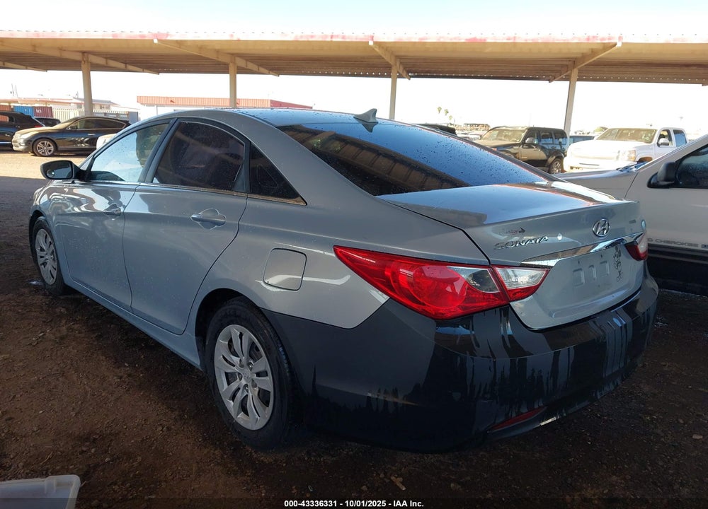 2011 HYUNDAI SONATA VIN: 5NPEB4AC1BH048984