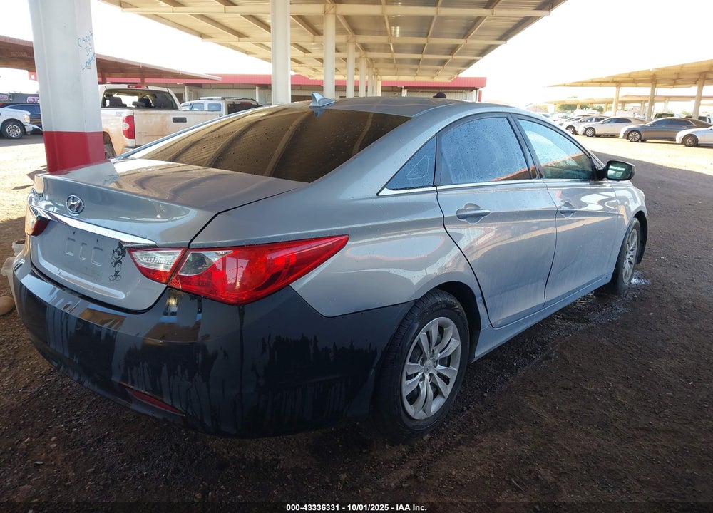 2011 HYUNDAI SONATA VIN: 5NPEB4AC1BH048984