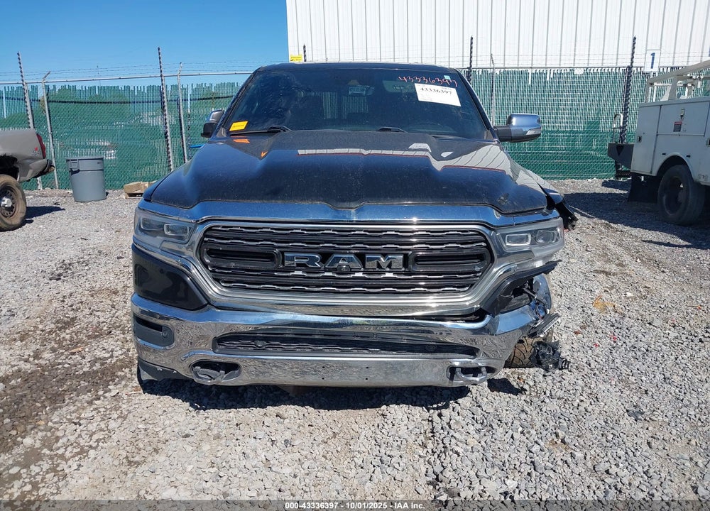 2019 RAM 1500 LIMITED 4X4 5'7 BOX VIN: 1C6SRFHT2KN823400