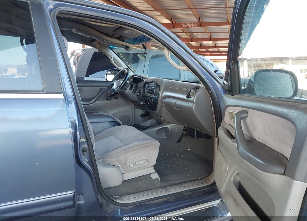 2001 TOYOTA SEQUOIA SR5 V8 VIN: 5TDZT34A41S054855