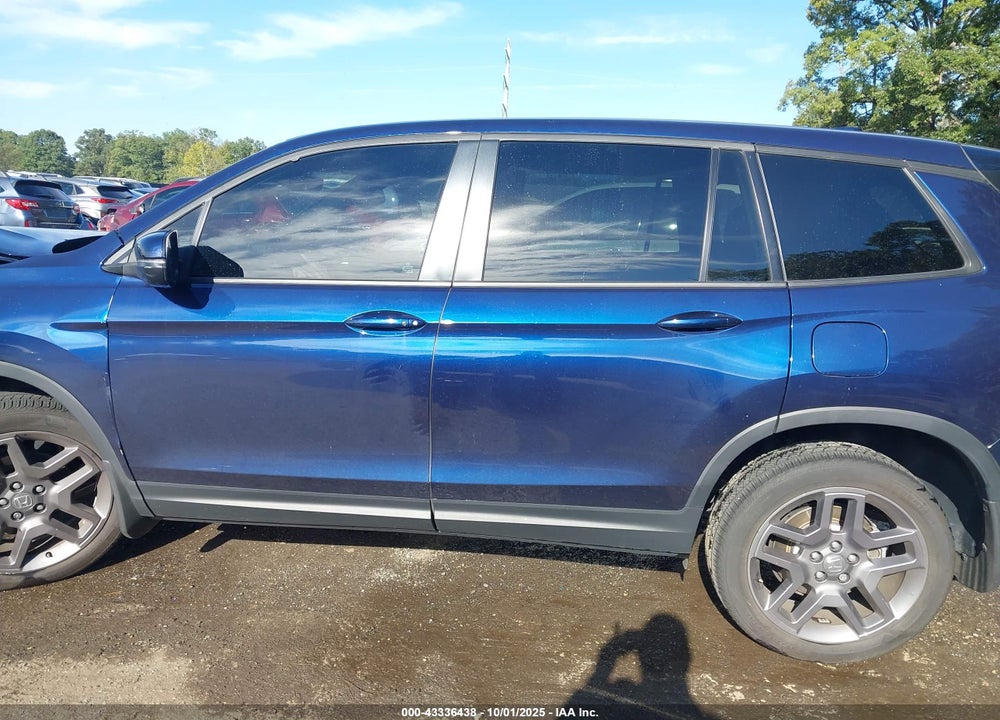 2022 HONDA PASSPORT AWD EX-L VIN: 5FNYF8H51NB010125